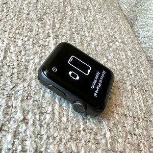 Series 3 42mm Apple Watch - Dark Gray